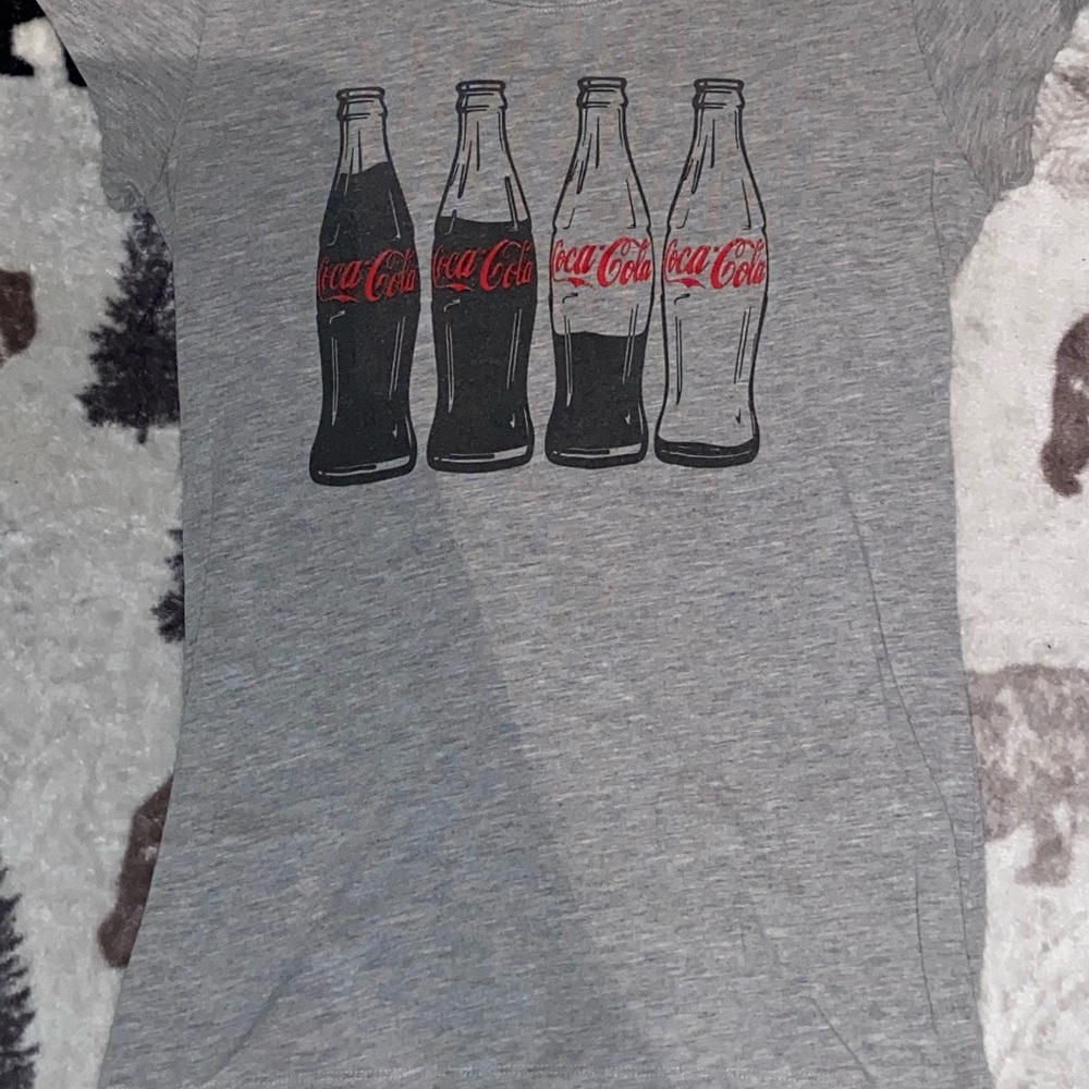 Grey Coca Cola tshirt